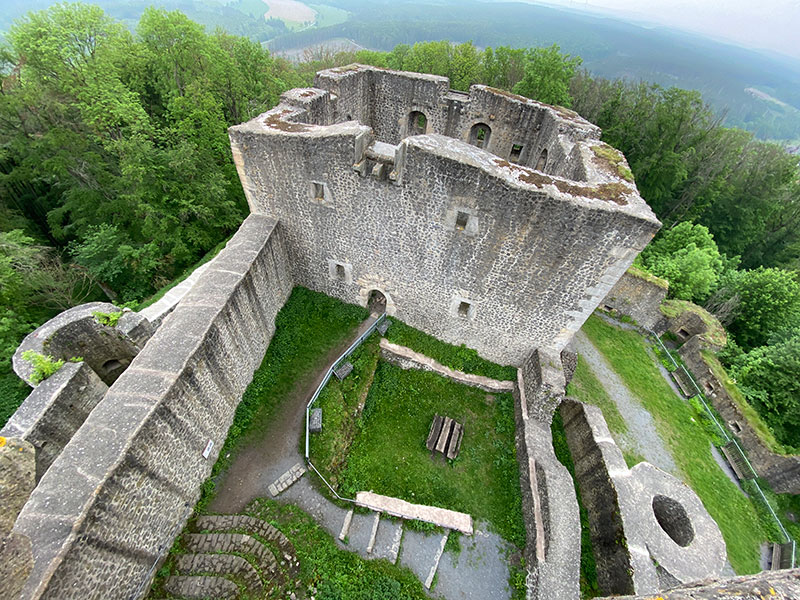 Weidelsburg - Eine schönes Wandergebiet mit viel Sehenswertem in Wolfhagen und Umgebung. Eine schönes Wandergebiet mit viel Sehenswertem in Wolfhagen und Umgebung.